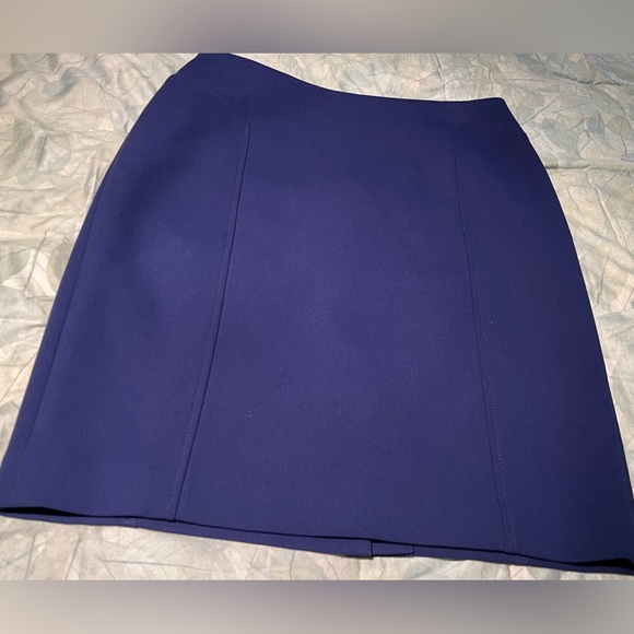 Halogen Women's Lined Pencil Skirt with Back Slit | Sz. 8P in Bright Blue - Picture 4 of 10